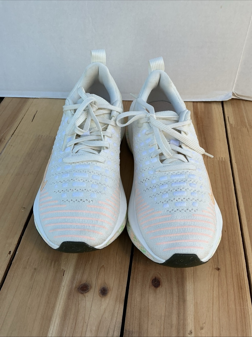 Nike Women's White & Peach Knit Running Sneakers - Picture 4 of 9